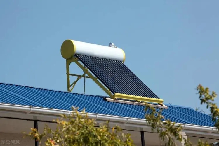 Energy saving and environmental protection non-pressurized solar water heater