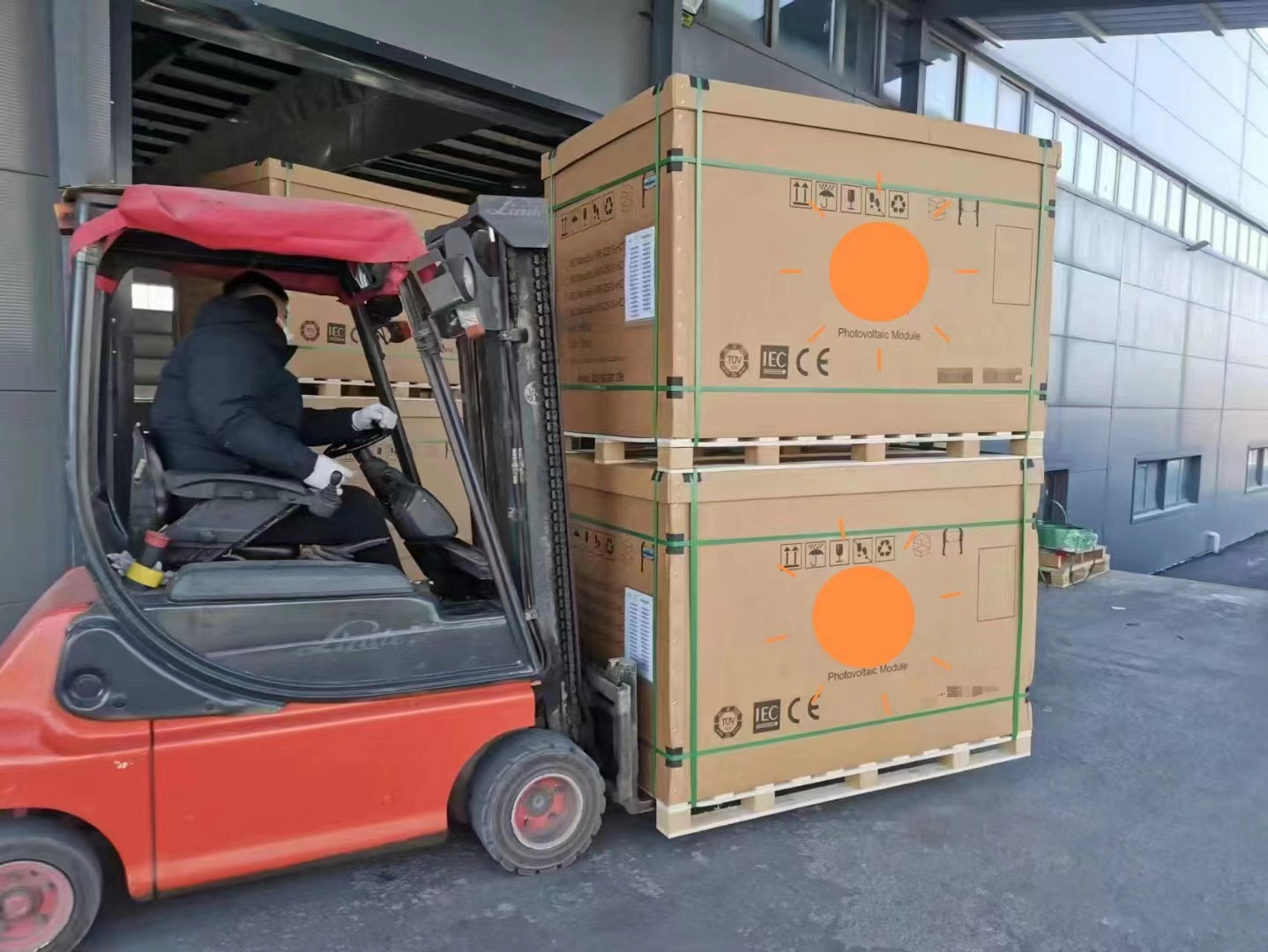 Factory Direct Supply Tier1 Brand Solar Panels Prices 